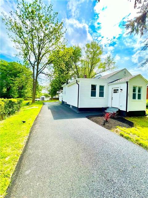 183 Caesars Ln, New Windsor, NY 12553