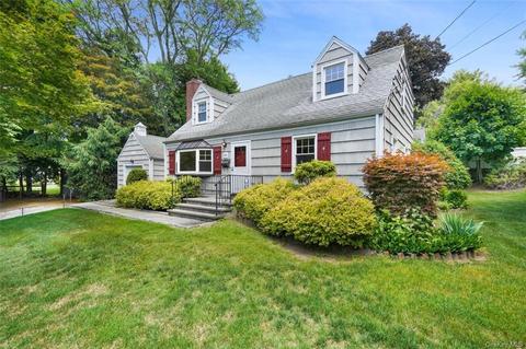 40 Barksdale Rd, Greenburgh, NY 10607