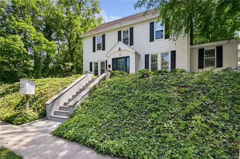80 Belvedere Dr, Yonkers, NY 10705