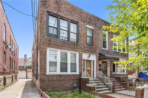 844 E 222nd St, Bronx, NY 10467