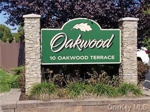 10 Oakwood Ter #35, New Windsor, NY 12553
