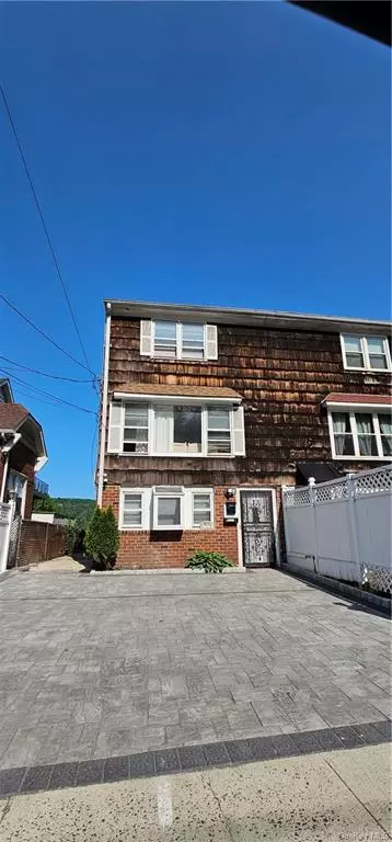 653 Warburton Ave, Yonkers, NY 10701
