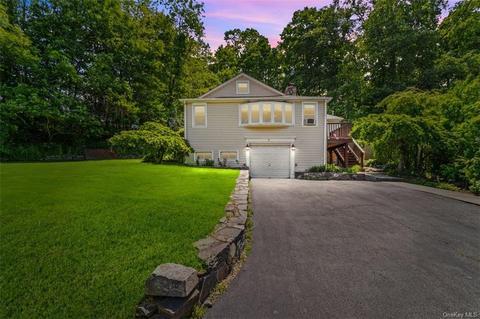 73 Lakeview Dr, Yorktown Heights, NY 10598