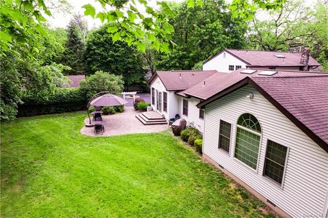 61 Viola Rd, Ramapo, NY 10901