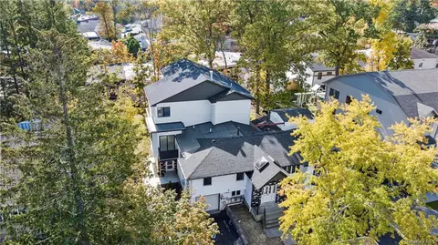 20 Merrick Dr #201, Ramapo, NY 10977