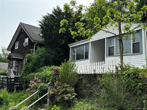 5 Cayuga Rd, Putnam Valley, NY 10579