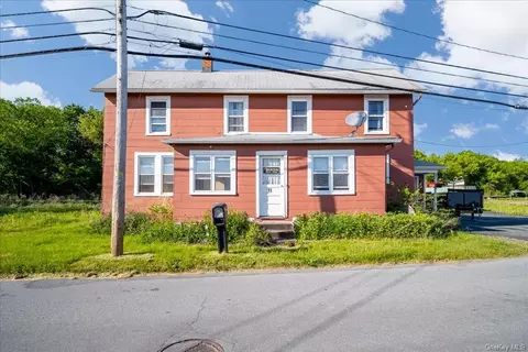 11 Greycourt Ave, Chester, NY 10918