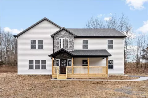 20 Collabar Rd, Crawford, NY 10940
