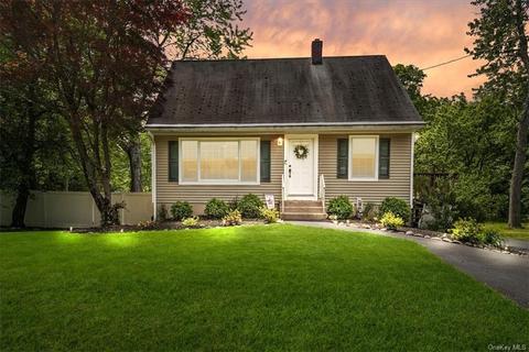 44 May Rd, Orangetown, NY 10965
