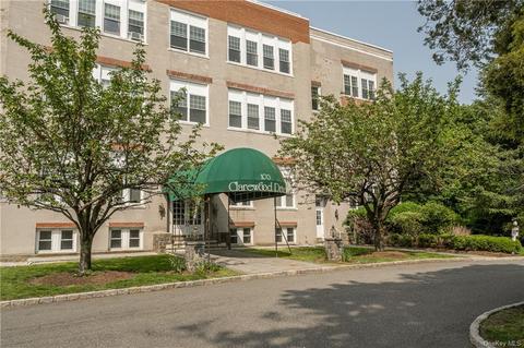 100 Clarewood Dr #5H, Greenburgh, NY 10706