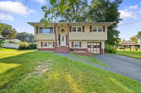 19 Horan Pl, Orangetown, NY 10983