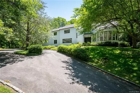 12 Davis Dr, North Castle, NY 10504
