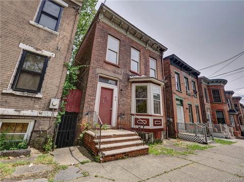 34 Miller St, Newburgh, NY 12550