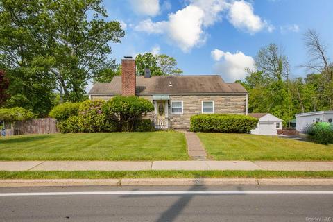 97 Ehrhardt Rd, Orangetown, NY 10965
