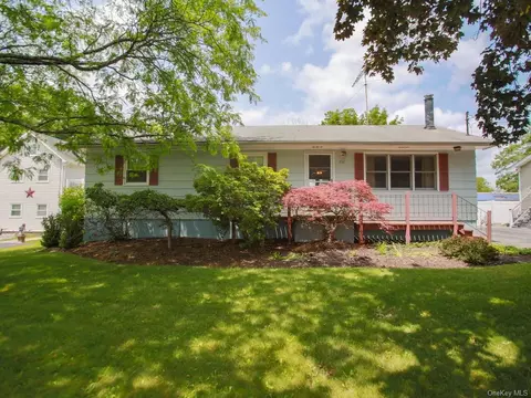 232 Commonwealth Ave, Wallkill, NY 10940