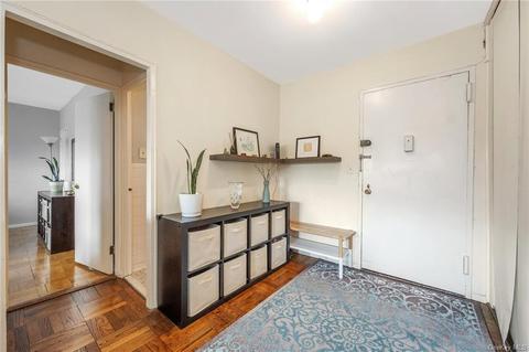 260 Garth Rd #4B5, Scarsdale, NY 10583