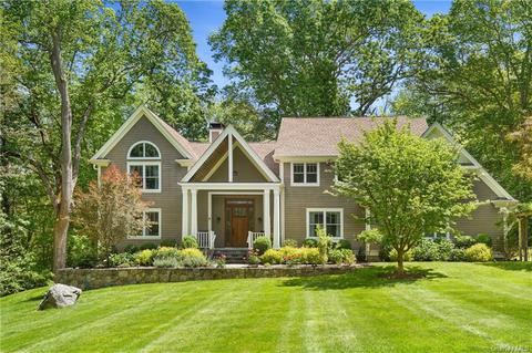 10 Five Ponds Dr, Lewisboro, NY 10597