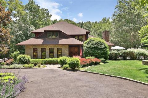 7 Banksville Rd, North Castle, NY 10504