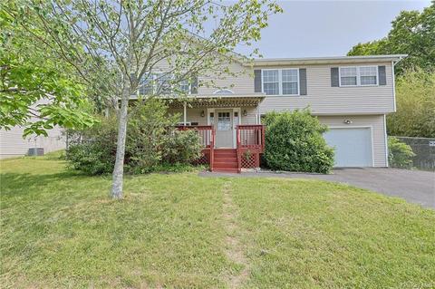 138 Orchard St, Newburgh, NY 12550