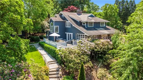 6 Glenn Rd, Larchmont, NY 10538