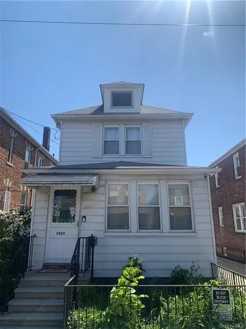 2424 Hering Ave, Bronx, NY 10469