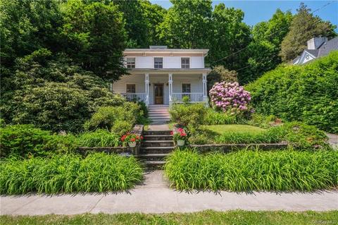 99 Edgemont Rd, Katonah, NY 10536