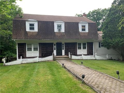 17 Lancaster Ln, Ramapo, NY 10952