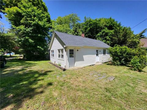 142 Fries Ln, Walden, NY 12586