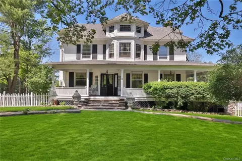 2 Little Rd, Mamakating, NY 12790