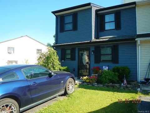 409 Rakov Rd, Maybrook, NY 12543