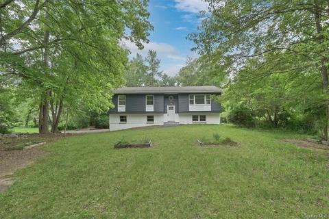 14 Enterprise Rd, New Paltz, NY 12561