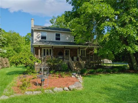 613 South St, Highland, NY 12528