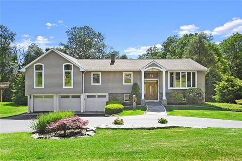 44 Hamlin Rd, Mahopac, NY 10541