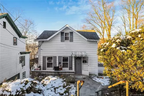 1304 Crompond Rd, Peekskill, NY 10566 photo 1