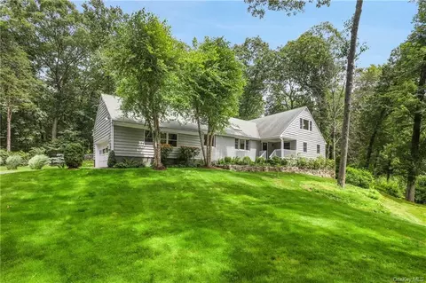 139 Brook Farm Rd E, Bedford, NY 10506