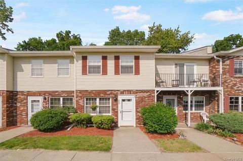 276 Temple Hill Rd #403, New Windsor, NY 12553