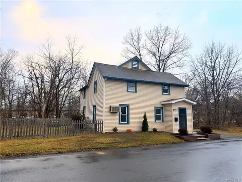 155 Lake Ave, Middletown, NY 10940
