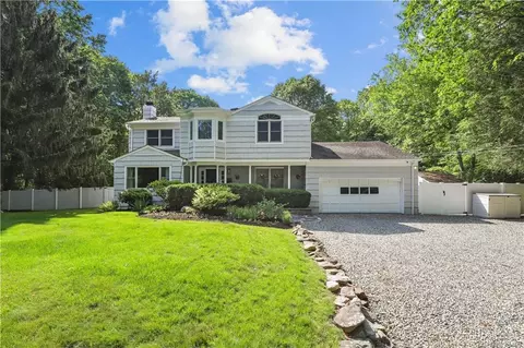 235 Elmwood Rd, Lewisboro, NY 10590