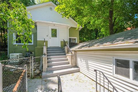 24 Morrissey Dr, Putnam Valley, NY 10537
