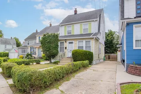 247-44 89th Ave, Bellerose, NY 11426