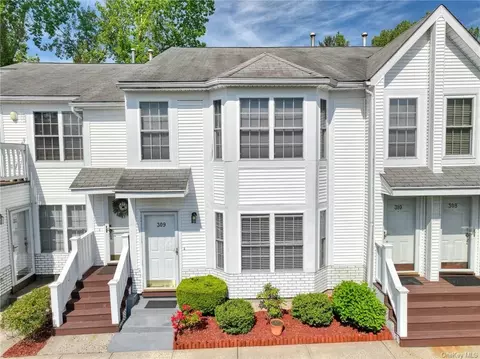 355 Old Tarrytown Rd #309, Greenburgh, NY 10603