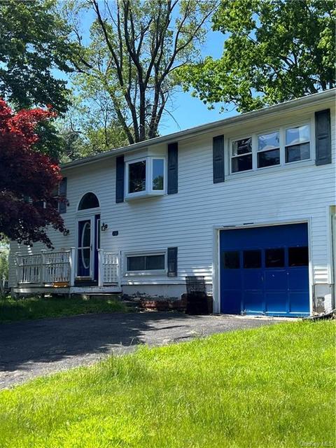 26 Maple Ln, Monroe, NY 10950