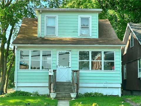 469 1st St, Newburgh, NY 12550