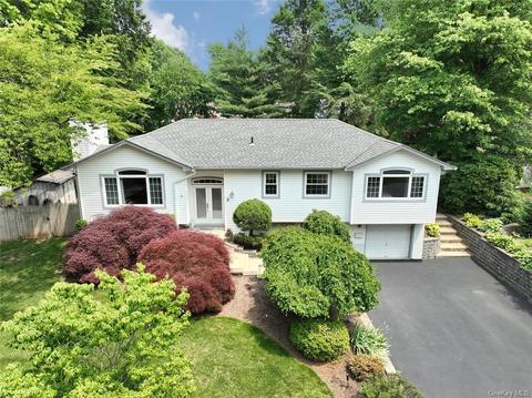6 Brookhill Dr, Clarkstown, NY 10994