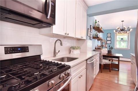 445 Broadway #2K, Greenburgh, NY 10706