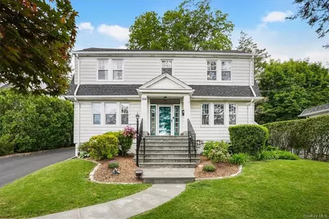 184 Old Mamaroneck Rd, White Plains, NY 10605