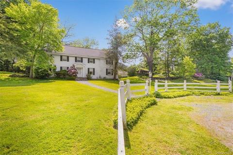 45 Sleepy Hollow Rd, Briarcliff Manor, NY 10510