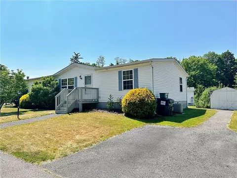 109 Winding Wood Rd, East Fishkill, NY 12533