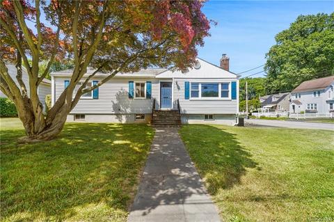 11 Ward Pl, Ossining, NY 10562
