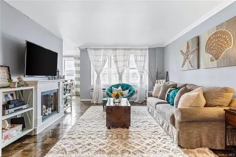 855 Broadway #1F, Long Beach, NY 11561